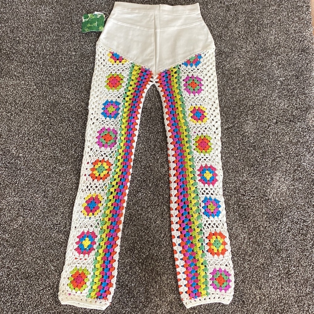 Medium Resort white and colored crochet shorts/pants, Inseam 32”, Waist 30”.